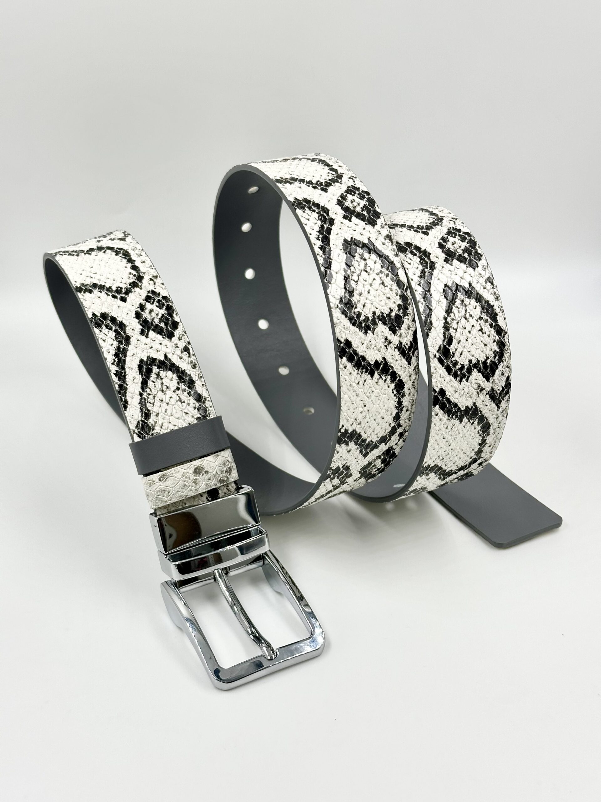 Двусторонний ремень со змеёй